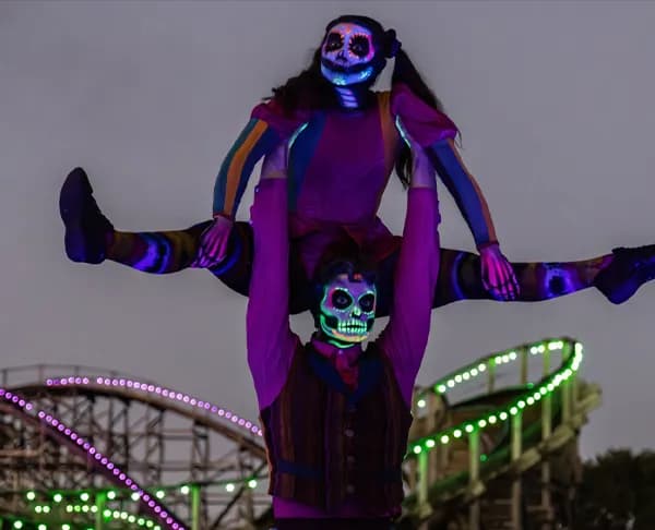 scare actors hersheypark halloween