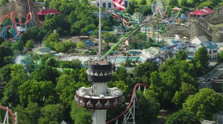 Wide shot of Hersheypark with Kissing Tower in the middle