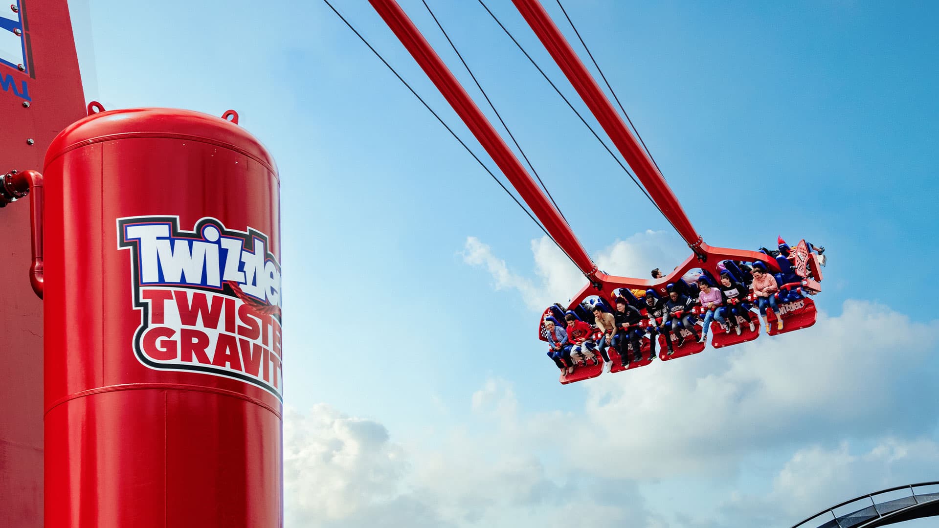riders-on-twizzlers-twisted-gravity-drone-shot-desktop.jpg