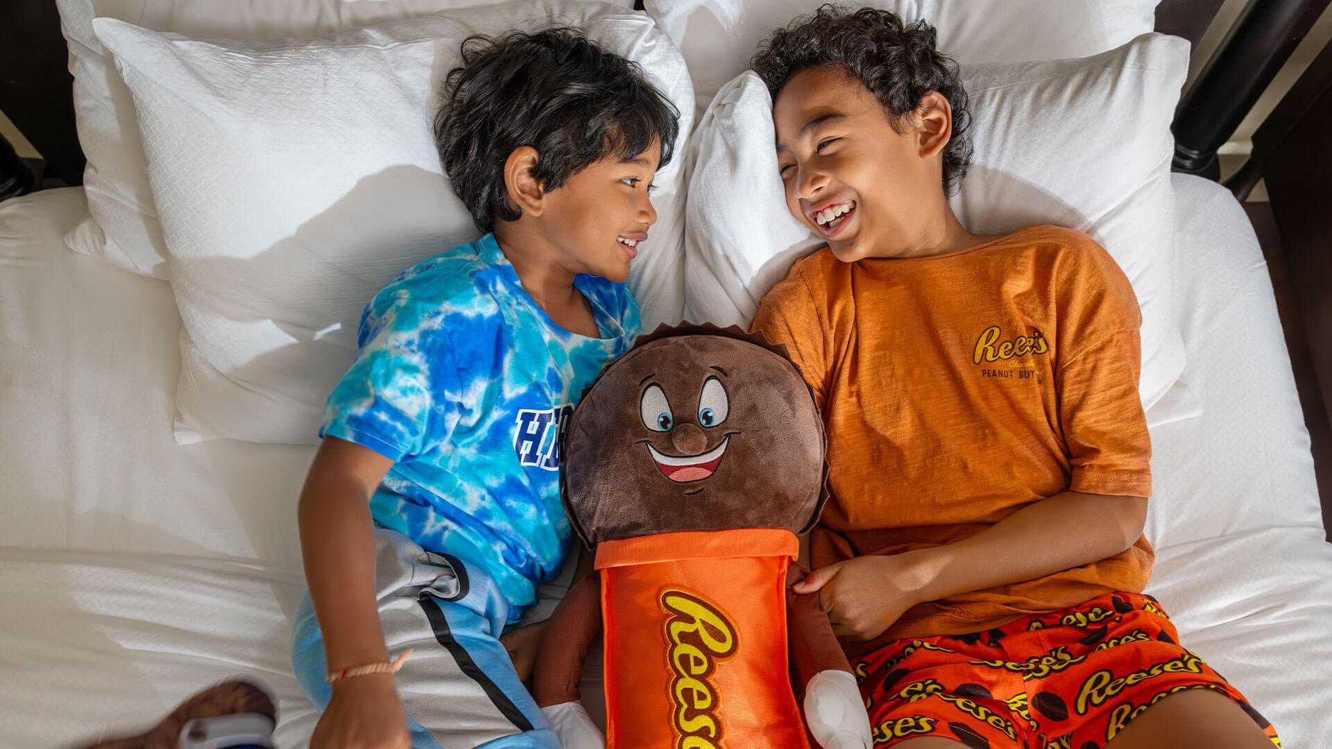 brothers-lying-on-bed-hershey-resorts.jpg