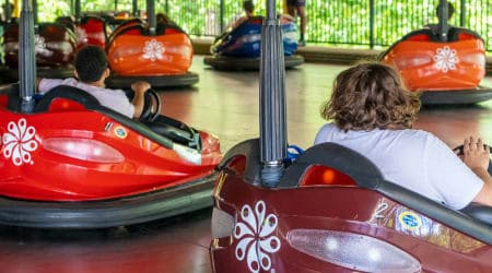 People riding the Fender Bender ride at Hersheypark